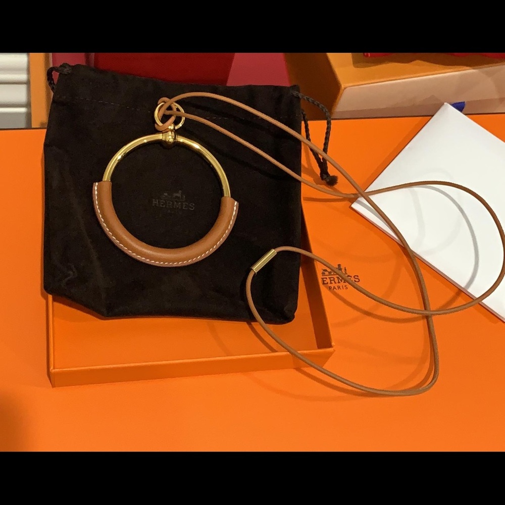 SOLD!!!HERMES LOOP GRAND PENDANT GOLD HARDWARE